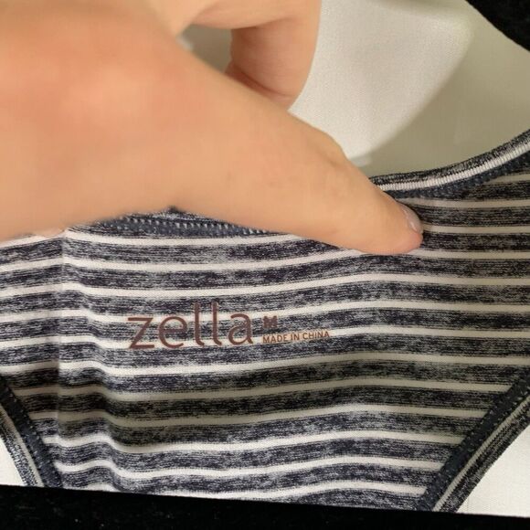 Zella Tank Top Women's Medium Grey Striped Round Neck Pullover Top - Picture 3 of 11